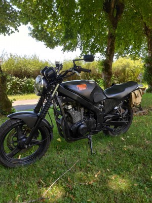 Suzuki 500 GS 05.jpg